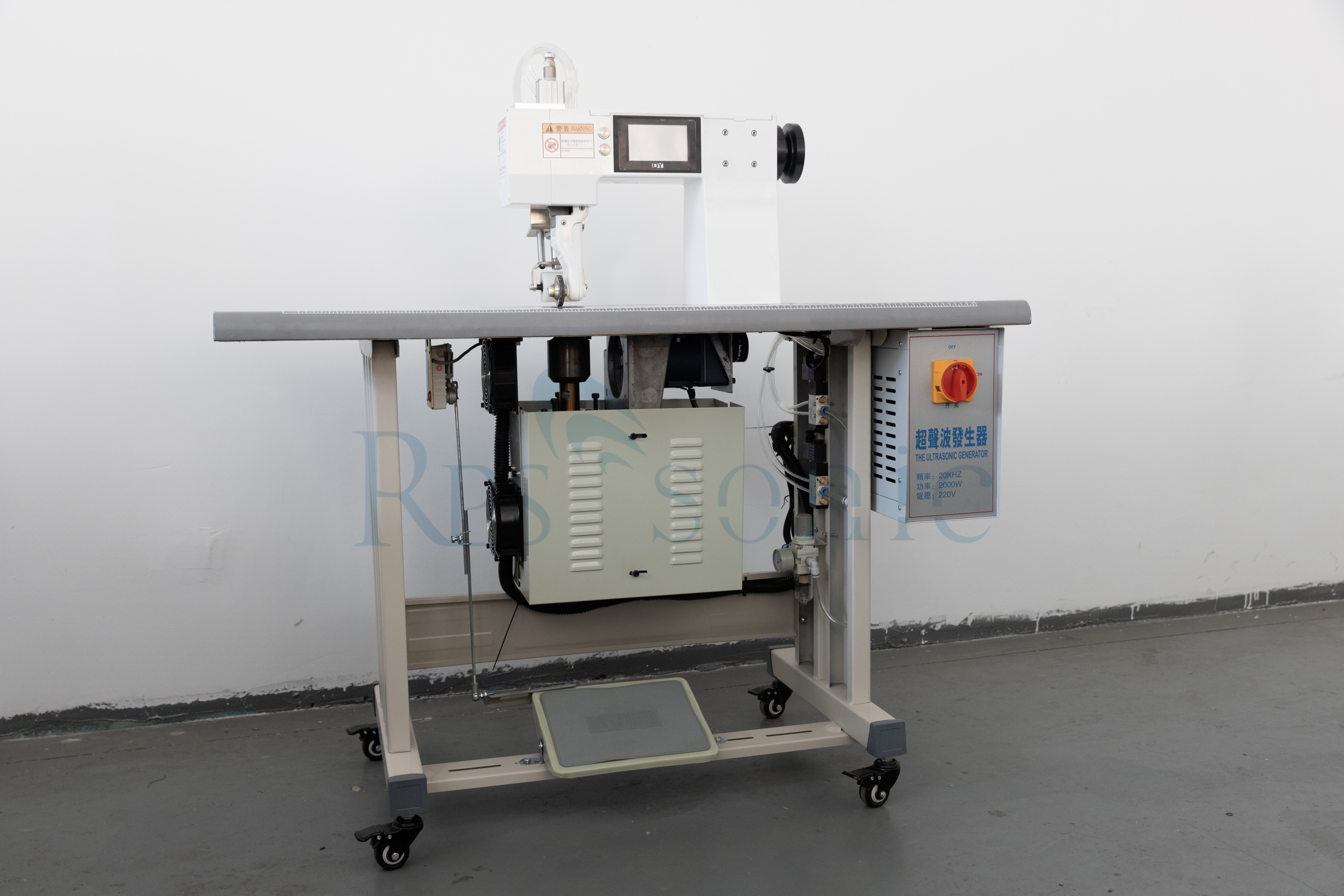 Quoted price for China Ultrasonic Lace Sewing Machine for Surgical Coat (CE) Quoted price for China Ultrasonic Lace Sewing Machine for Surgical Coat (CE)