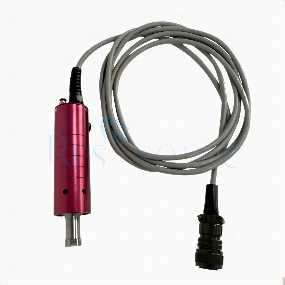 Handheld ultrasonic spot welding machine for plastic welding Handheld ultrasonic spot welding machine for plastic welding