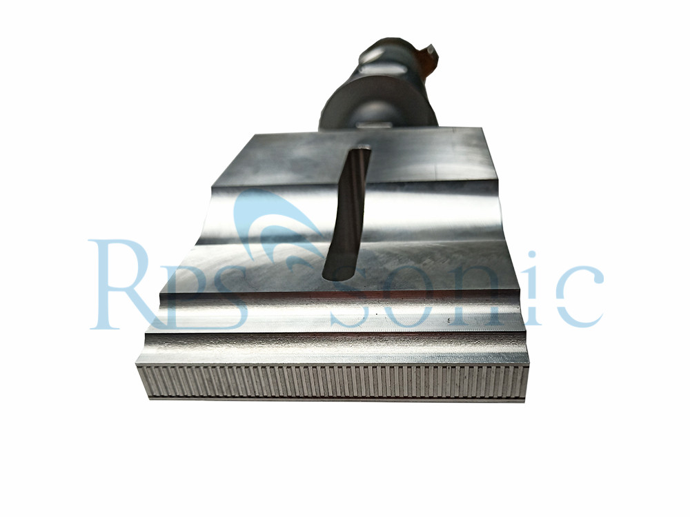 Supplier of 20Khz Ultrasonic Rotary Welding Machine