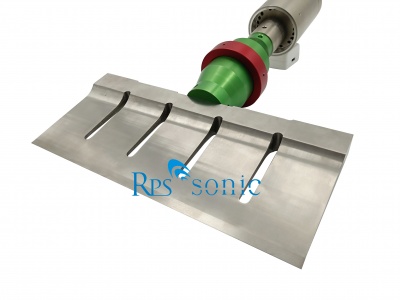 20Khz Stable Titanium Blade Ultrasonic Food Cutting Machine For Bread Cake 20Khz Stable Titanium Blade Ultrasonic Food Cutting Machine For Bread Cake