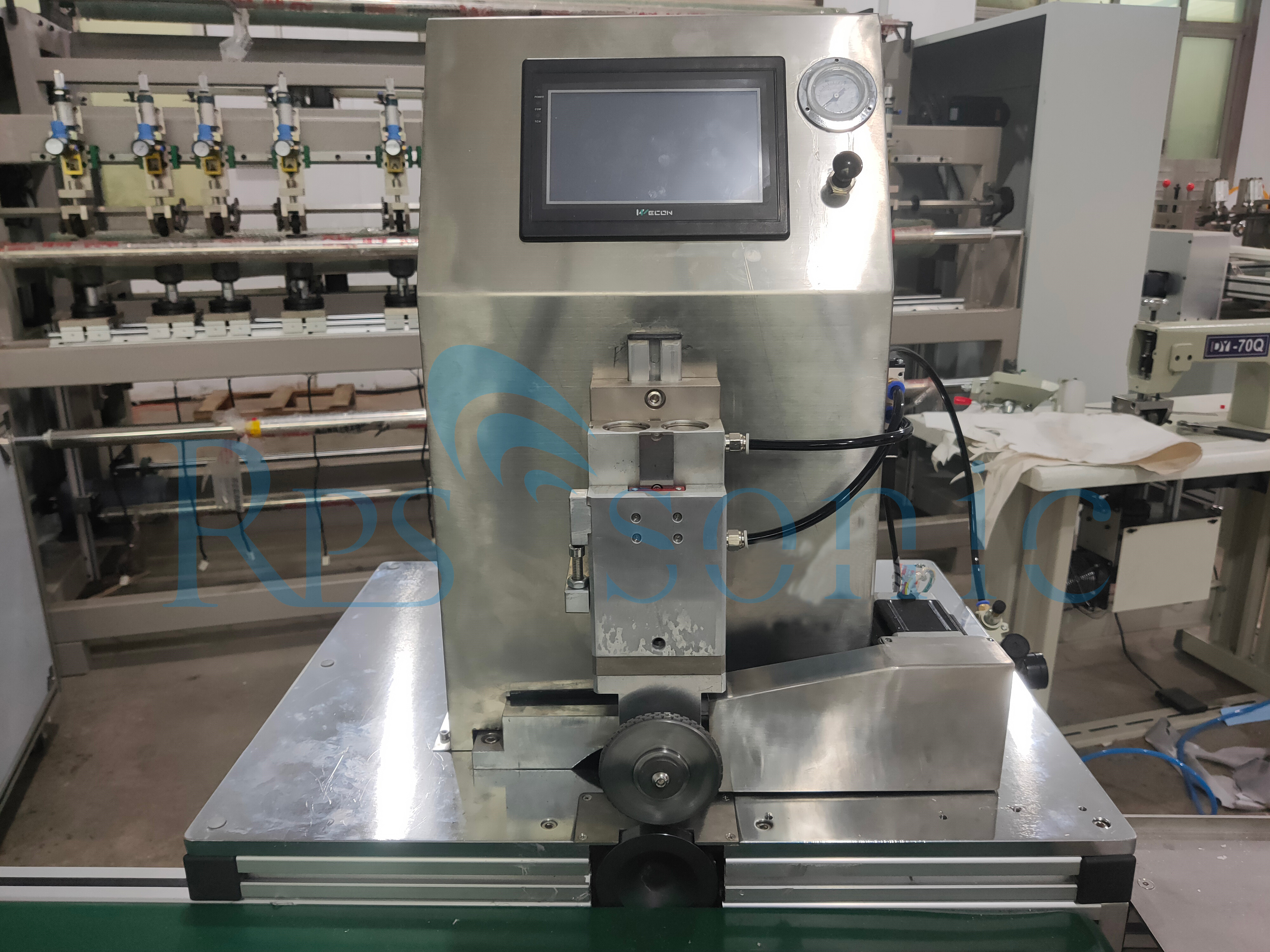 China Gold Supplier for Plastic Welding Machines In China - 2000W Ultrasonic Welding Machine for Filter Welding with Rotary Horn – Powersonic detail pictures