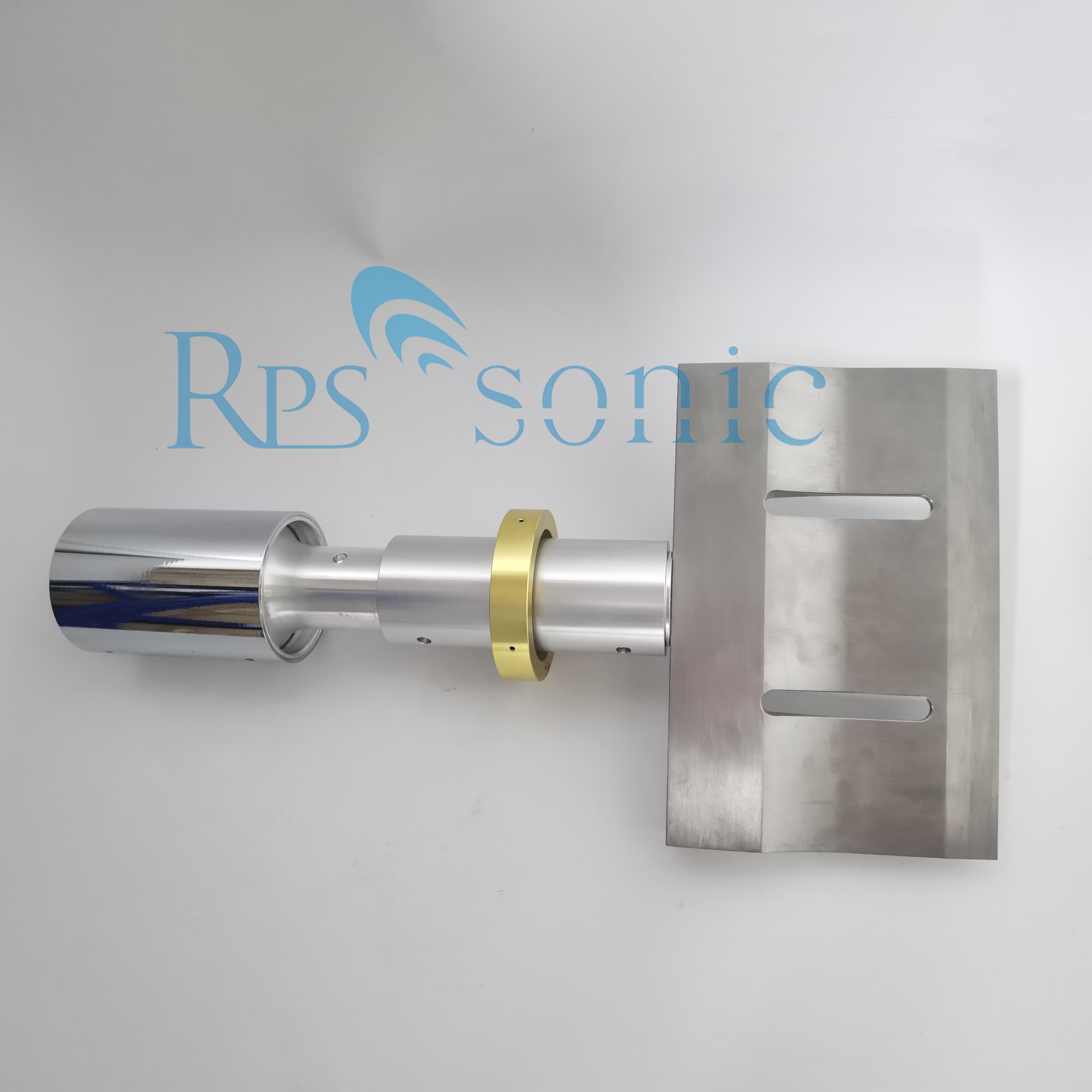 China Ultrasonic Plastic Cutting Machine for Precise Work